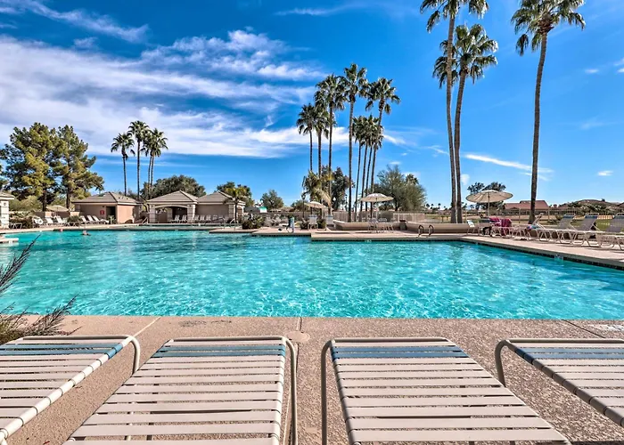 Holiday home Pool Access: Oakwood In *